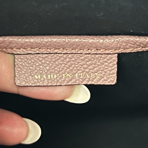 Burberry Helmsley crossbody - Picture 6 of 11